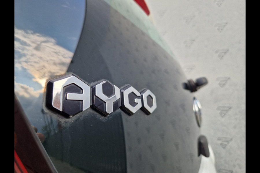 Toyota Aygo 1.0 VVT-i x-play | Camera | Airco | LED | Android Auto / Apple Carplay | DAB |