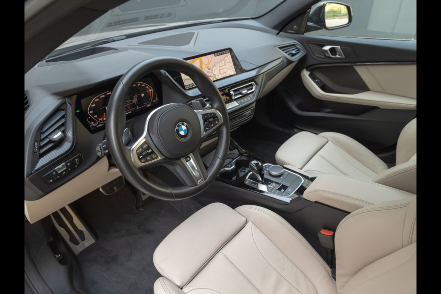 BMW 2 Serie Gran Coupé M235i xDrive - Individual "Grau Schwarz" - Pano - ACC - Head-Up