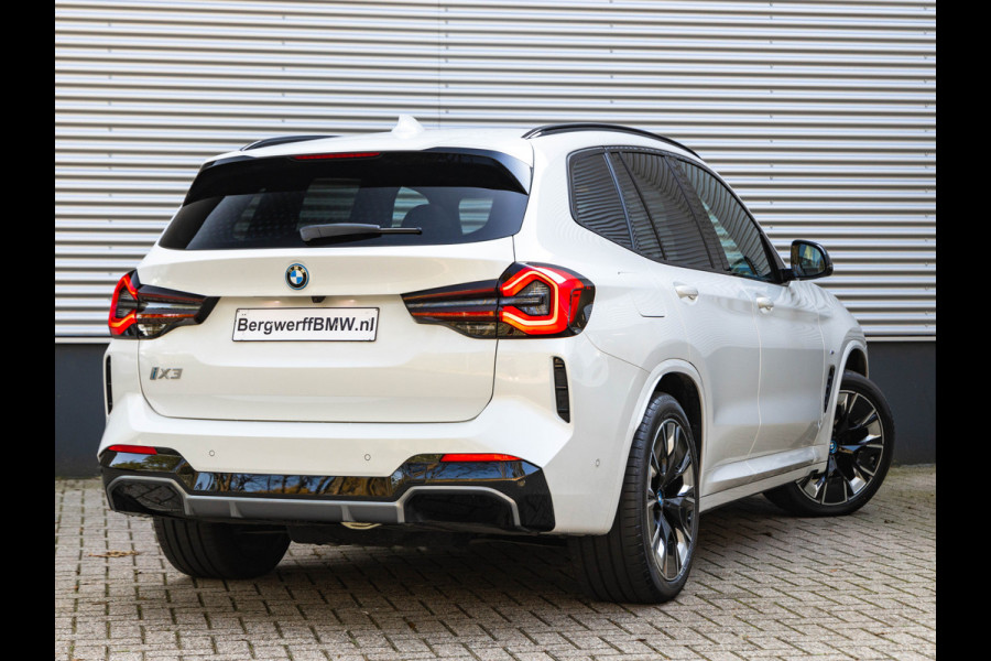 BMW iX3 High Executive - Pano - Trekhaak - Head Up - Driving Ass Prof - Harman Kardon