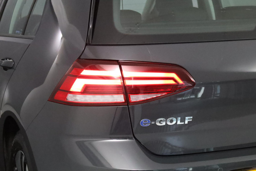 Volkswagen e-Golf E-DITION 136 pk | Navigatie | Parkeersensoren | Adaptieve cruise control | Autom. airco | LED koplampen |