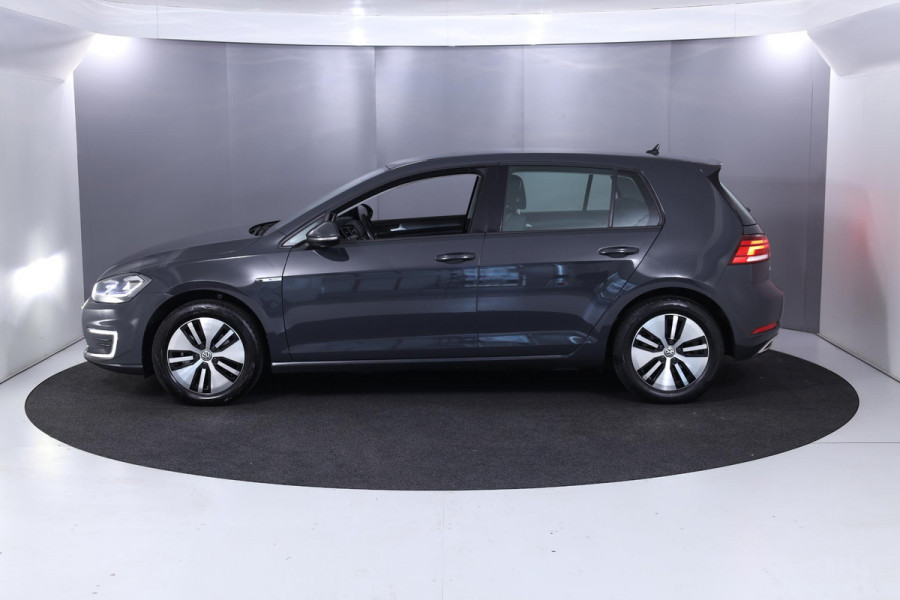 Volkswagen e-Golf E-DITION 136 pk | Navigatie | Parkeersensoren | Adaptieve cruise control | Autom. airco | LED koplampen |