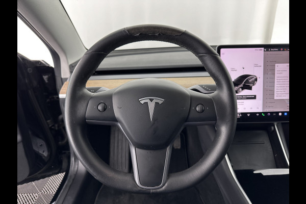 Tesla Model 3 Long Range AWD 75 kWh [ 3-Fase ] (INCL-BTW) Aut. *PANO | AUTO-PILOT | NAPPA-FULL-LEATHER | KEYLESS | FULL-LED | MEMORY-PACK | SURROUND-VIEW | DAB | APP-CONNECT | VIRTUAL-COCKPIT | LANE-ASSIST | COMFORT-SEATS | 19"ALU*