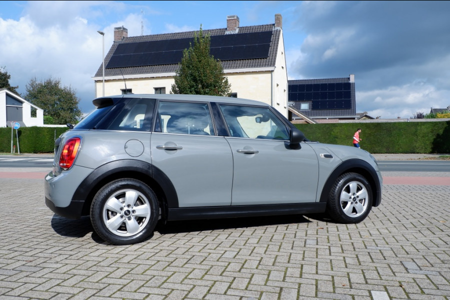 MINI One 1.5 One drs 102PK Navi Rijklaarprijs incl. garantie