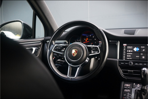 Porsche Macan 2.0 | Panoramadak | Bose | Luchtvering | Memory Seats | Camera | Volledig Leder | NAP | Stuur/Stoelverwarming | Elek. Achterklep |