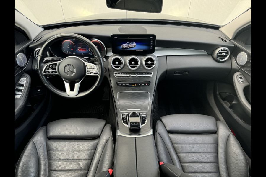 Mercedes-Benz C-Klasse Estate 300 Premium Pack Distronic - Panoramadak - Stoelventilatie/verwarming - Camera - Sfeerverlichting - Sound system - Draadloos tel opladen - 18"AMG