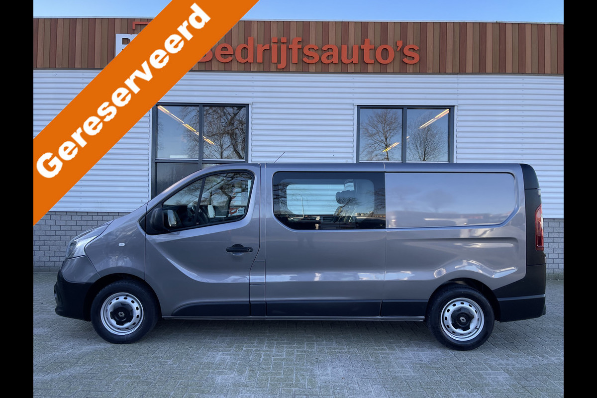 Renault Trafic 1.6 dCi T29 L2H1 DC 6 persoons Comfort Energy / vaste prijs rijklaar € 17.950 ex btw / lease vanaf € 348 / airco / cruise / pdc achter / trekhaak / grijs metallic !