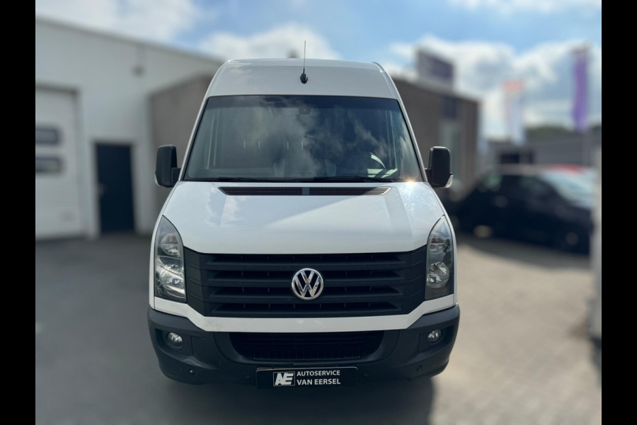 Volkswagen Crafter 35 2.0 TDI L2H2TREKHAAK / PDC / CAMERA / CRUISE / BLUETOOTH / NAVI / STOELVERW.