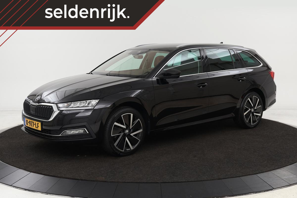 Škoda Octavia Combi 1.4 TSI iV PHEV Business Edition | Trekhaak | Stuurverwarming | Carplay | Sfeerverlichting | Full LED | Navigatie