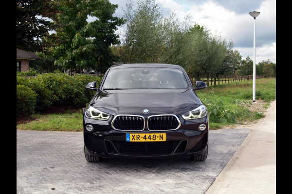 BMW X2 sDrive20i High Executive Edition | M-Pakket | Ledere Bekleding | NL-Auto | Harman Kardon |