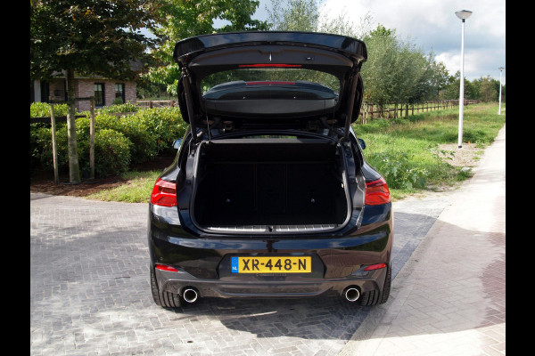 BMW X2 sDrive20i High Executive Edition | M-Pakket | Ledere Bekleding | NL-Auto | Harman Kardon |