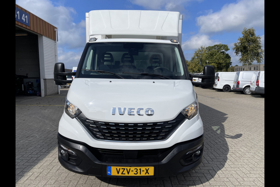 Iveco Daily 35S14 Himatic 2.3 automaat / bakwagen met Zepro laadklep / vaste prijs rijklaar € 30.950 ex btw / lease vanaf € 554 / cruise en climate control / zijdeur / geveerde stoel / stoelverwarming !