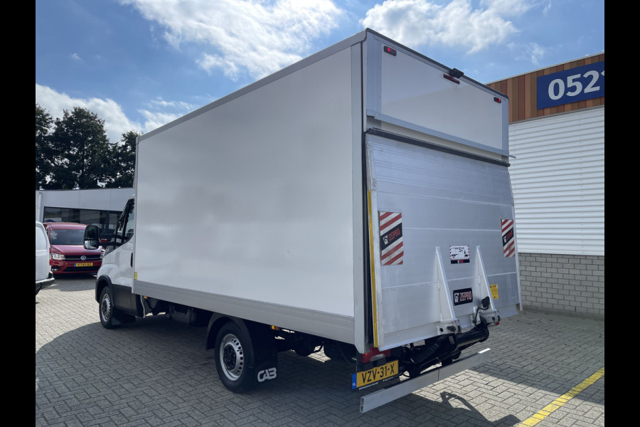 Iveco Daily 35S14 Himatic 2.3 automaat / bakwagen met Zepro laadklep / vaste prijs rijklaar € 30.950 ex btw / lease vanaf € 554 / cruise en climate control / zijdeur / geveerde stoel / stoelverwarming !