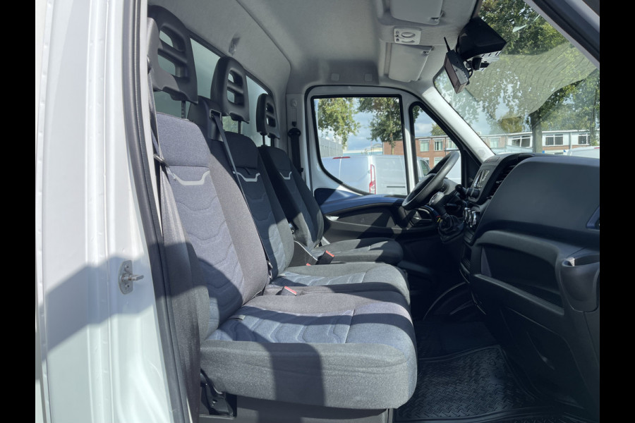 Iveco Daily 35S14 Himatic 2.3 automaat / bakwagen met Zepro laadklep / vaste prijs rijklaar € 30.950 ex btw / lease vanaf € 554 / cruise en climate control / zijdeur / geveerde stoel / stoelverwarming !