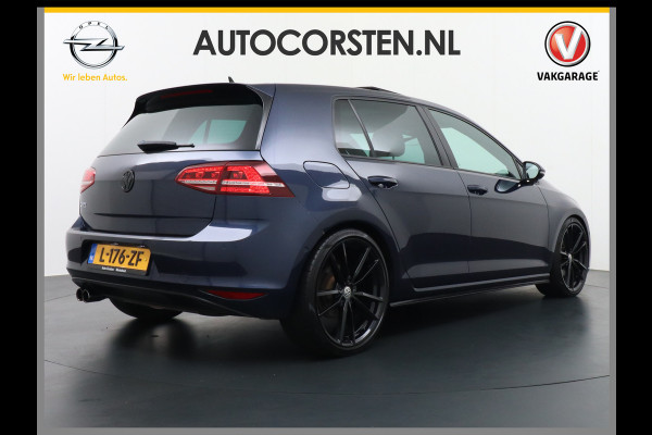 Volkswagen Golf GTE 204pk Navi Leder Xenon Pano-dak Adap.-Cruise Keyless Pdc-A+V Ecc Sportst.+Verw. Led 19''LM DAB Side-Assist 1.4 TSI GTE PHEV  Trekhaak-Wegklp. Licht+Zicht-Pakket Priv.Glass verlaagd in super nette staat 1500kg Trekgewicht! Euro6