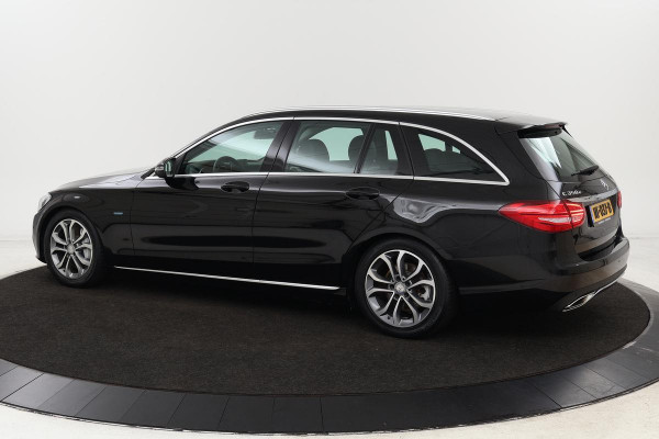 Mercedes-Benz C-Klasse 350e Avantgarde | Camera | Stoelverwarming | Half leder | Full LED | Navigatie | Park Assist | Luchtvering