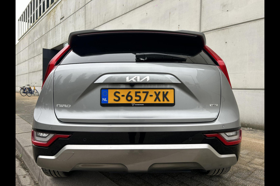 Kia Niro 1.6 GDi Hybrid ExecutiveLine Automaat | Schuif-/Kanteldak | Leder | Harman/Kardon | 18” Velgen | Stoelverkoeling | Camera | Navi | Stuur-/Stoelverwarming | Clima | Key-Less | Apple CarPlay/Android Auto | PDC | Cruise | LED |