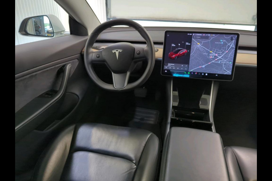 Tesla Model 3 Standard RWD Plus 60 kWh Autopilot Navi Carplay Leder Panoramadak