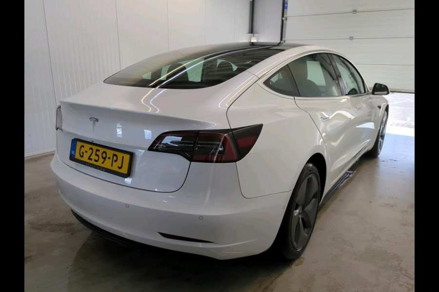 Tesla Model 3 Standard RWD Plus 60 kWh Autopilot Navi Carplay Leder Panoramadak