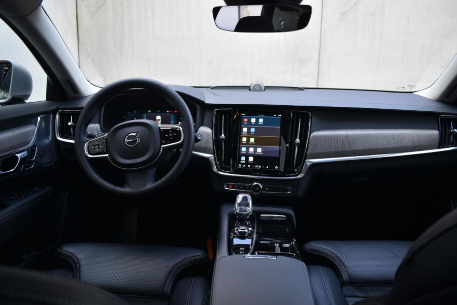 Volvo V90 2.0 T6 Recharge AWD Ultimate Bright / Head Up Display / 360 Camera / Panorama Schuif-Kanteldak / Bowers & Wilkins Audio / Stoel Koel-Verwarming / Trekhaak /