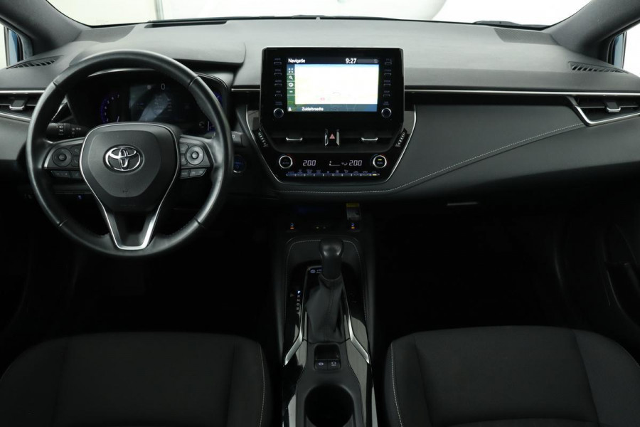 Toyota Corolla 1.8 Hybrid Intro | Head-up | Trekhaak | Stoelverwarming | Adaptive Cruise | Full LED | Camera | Navigatie | DAB+ | Keyless