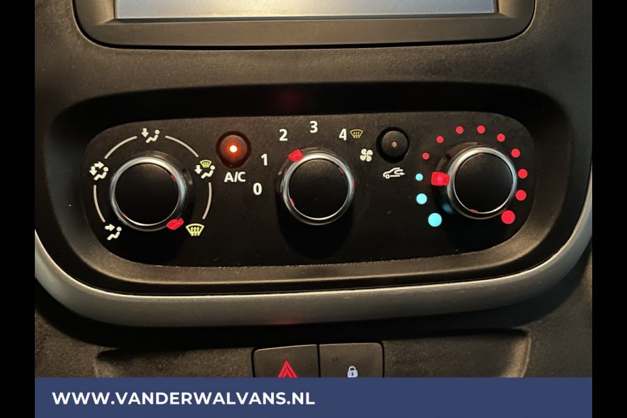 Renault Trafic 2.0 dCi 120pk L2H1 Euro6 Airco | Imperiaal | Navigatie | LED | Trekhaak Cruisecontrol, Parkeersensoren, Bijrijdersbank