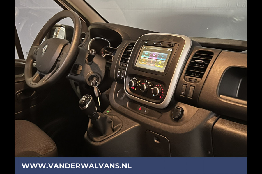 Renault Trafic 2.0 dCi 120pk L2H1 Euro6 Airco | Imperiaal | Navigatie | LED | Trekhaak Cruisecontrol, Parkeersensoren, Bijrijdersbank