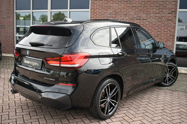 BMW X1 xDrive25e M-Sport Pano HUD 19inch Leder El-Klep