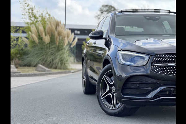 Mercedes-Benz GLC 300e 4MATIC AMG Panoramadak|Luchtvering|Burmester®|Camera 360°|Keyless|Stuurverw.|Distronic|Head-up|Night pakket