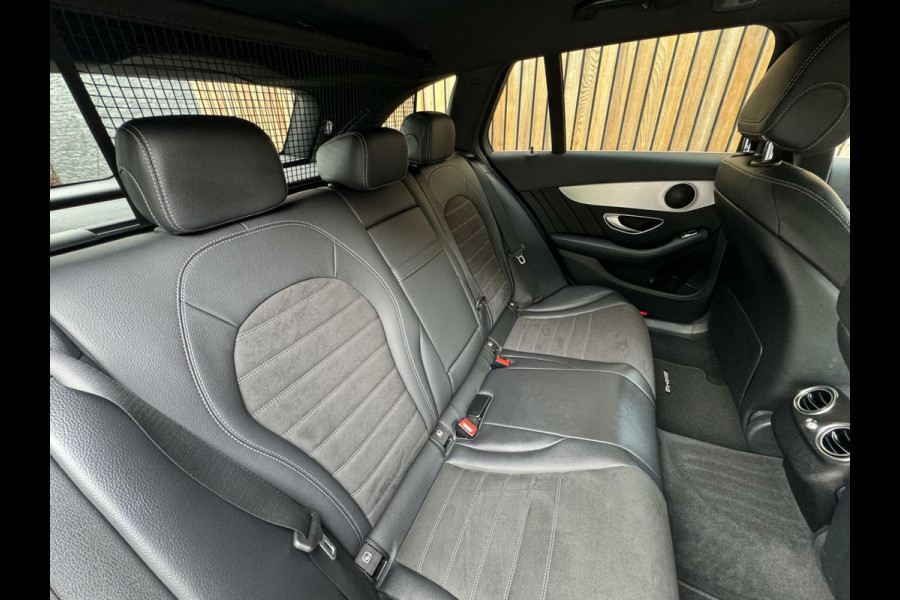 Mercedes-Benz C-Klasse Estate 180 AMG-styling | Navigatie | LED | Rondomzicht camera | Leer/alcantara bekleding | Getint glas | Parkeersensoren voor en