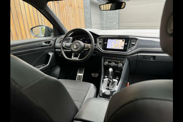 Volkswagen T-Roc 2.0 TSI 4Motion R-line Automaat | Panoramadak | Navigatiesysteem | LED | Achteruitrijcamera | Keyless entry/start | Getint glas