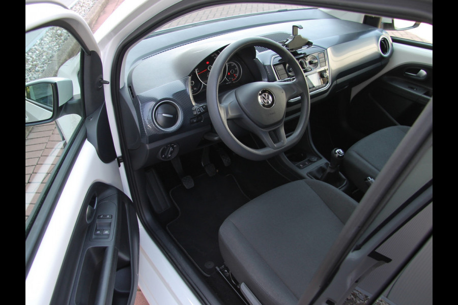 Volkswagen up! 1.0 BMT move up! Cruise | Apps | Camera