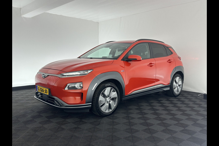 Hyundai Kona EV Premium 64 kWh (INCL-BTW) *FULL-LEATHER | HEAD-UP | FULL-LED | NAVI-FULLMAP | DAB | ADAPTIVE-CRUISE | KRELL-AUDIO | KEYLESS | CAMERA | BLIND-SPOT | LANE-ASSIST | VIRTUAL-COCKPIT | COMFORT-SEATS | 17"ALU*