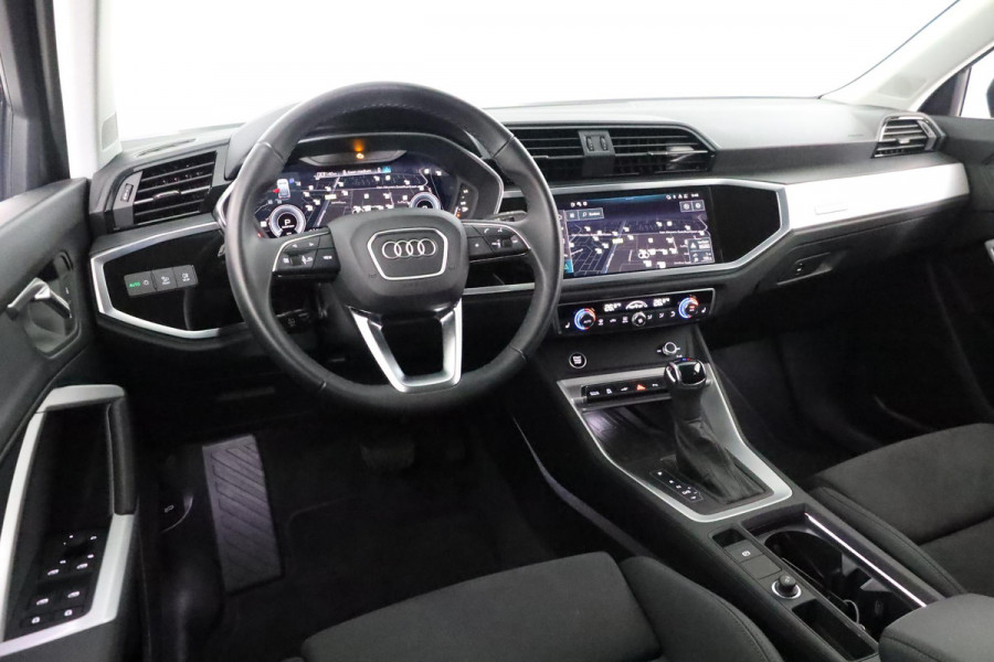 Audi Q3 Sportback 45 TFSI e S-line 245 pk S-tronic | Verlengde garantie | Navigatie | Trekhaak elektr. uitklapbaar | Parkeersensoren | Adaptieve cruise control |