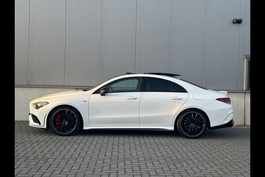 Mercedes-Benz CLA-Klasse AMG 35 4MATIC 2023 FULL PANO NAVI SFEER ELEK PAKKET