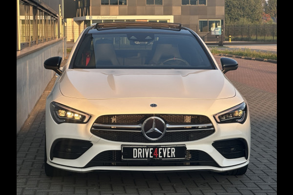 Mercedes-Benz CLA-Klasse AMG 35 4MATIC 2023 FULL PANO NAVI SFEER ELEK PAKKET