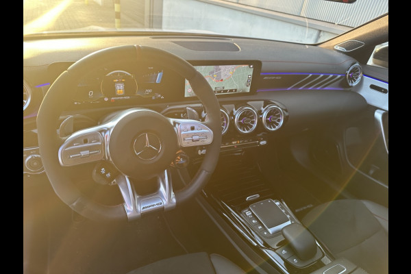 Mercedes-Benz CLA-Klasse AMG 35 4MATIC 2023 FULL PANO NAVI SFEER ELEK PAKKET