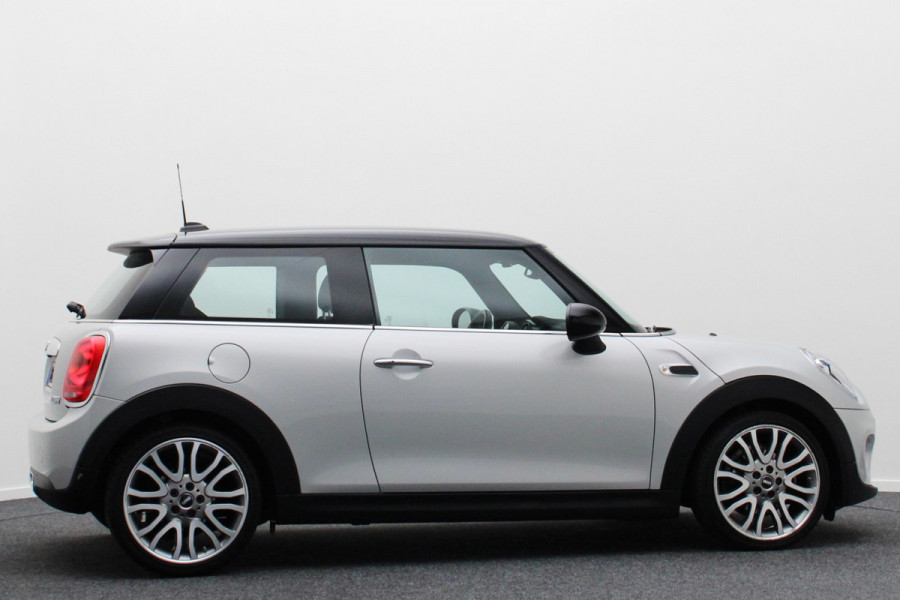 MINI Mini 1.5 Cooper Chili Climate, Head-Up, Camera, Navigatie, Bluetooth, PDC, 18''