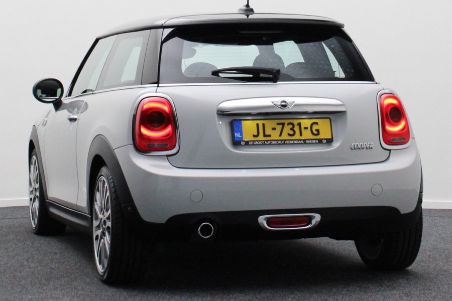 MINI Mini 1.5 Cooper Chili Climate, Head-Up, Camera, Navigatie, Bluetooth, PDC, 18''