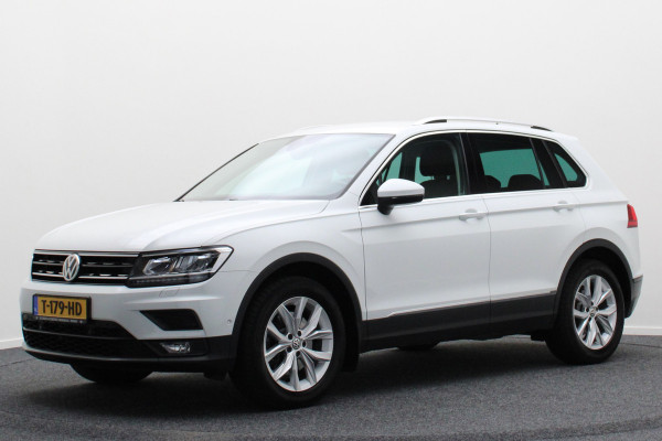 Volkswagen Tiguan 2.0 TSI DSG 4Motion Highline LED, Stoel-/Stuurverw., Camera, ACC, Front Assist, Standkachel, Trekhaak