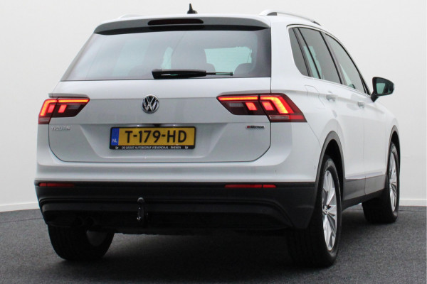 Volkswagen Tiguan 2.0 TSI DSG 4Motion Highline LED, Stoel-/Stuurverw., Camera, ACC, Front Assist, Standkachel, Trekhaak