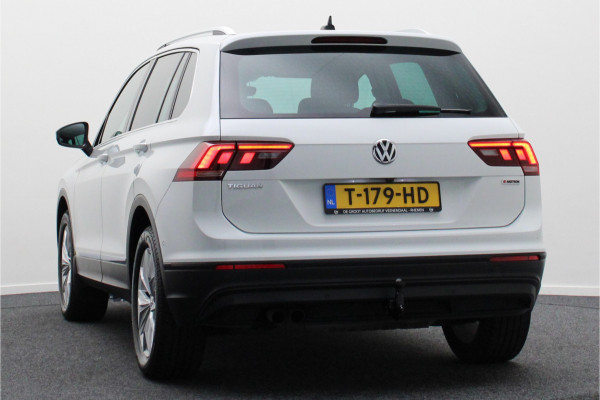 Volkswagen Tiguan 2.0 TSI DSG 4Motion Highline LED, Stoel-/Stuurverw., Camera, ACC, Front Assist, Standkachel, Trekhaak