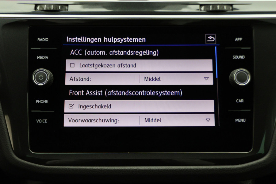 Volkswagen Tiguan 2.0 TSI DSG 4Motion Highline LED, Stoel-/Stuurverw., Camera, ACC, Front Assist, Standkachel, Trekhaak