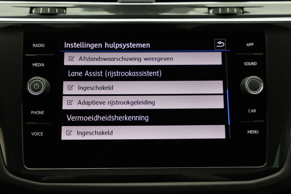 Volkswagen Tiguan 2.0 TSI DSG 4Motion Highline LED, Stoel-/Stuurverw., Camera, ACC, Front Assist, Standkachel, Trekhaak