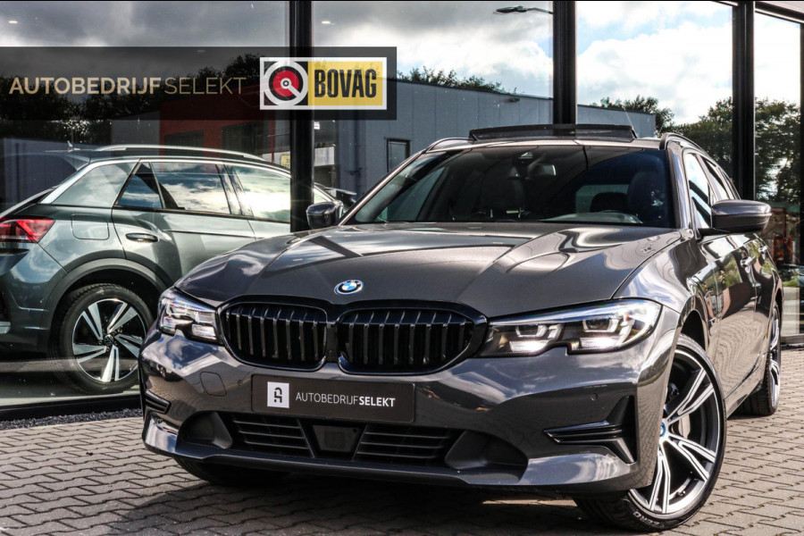 BMW 3 Serie Touring 330e - PANO - TREKHAAK - SPECIALE KLEUR