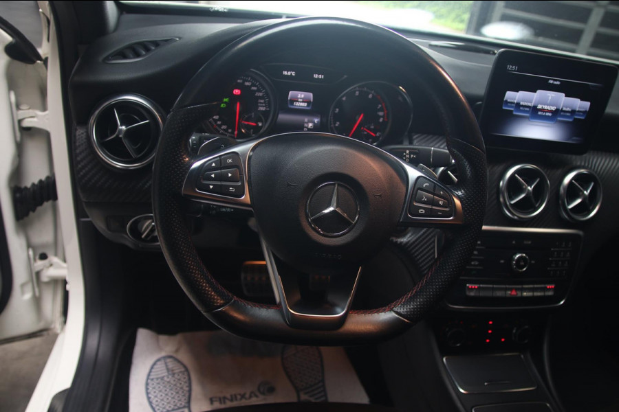 Mercedes-Benz A-Klasse 180 AMG ALCANTARA-CAMERA-XENON-SFEER