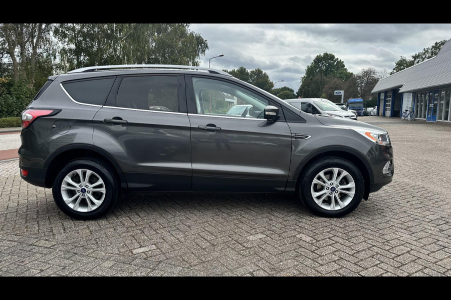 Ford Kuga 1.5 EcoBoost Titanium 150pk Trekhaak | Navigatie | 2.000kg Trekgewicht | Stoelverwarming | SYNC 3 | Dealer onderhouden