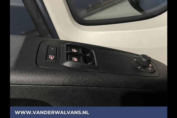 Fiat Ducato 2.3 MultiJet 120pk L2H1 inrichting Euro6 Airco | Navigatie | Camera | 2500kg Trekhaak Cruisecontrol, Bijrijdersbank