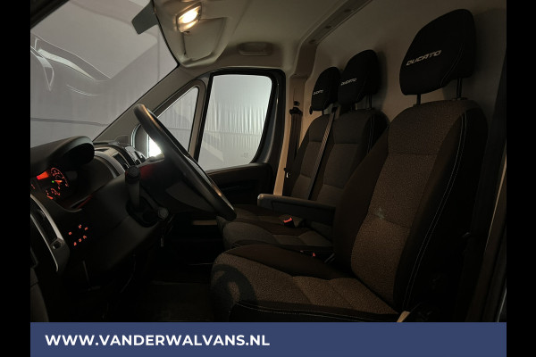 Fiat Ducato 2.3 MultiJet 120pk L2H1 inrichting Euro6 Airco | Navigatie | Camera | 2500kg Trekhaak Cruisecontrol, Bijrijdersbank