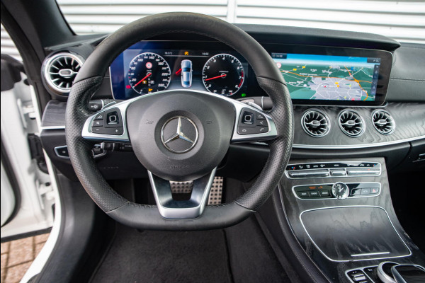 Mercedes-Benz E-Klasse Coupé 200 AMG Panoramadak Leer Navi Widescreen Ambient Camera 20''LM