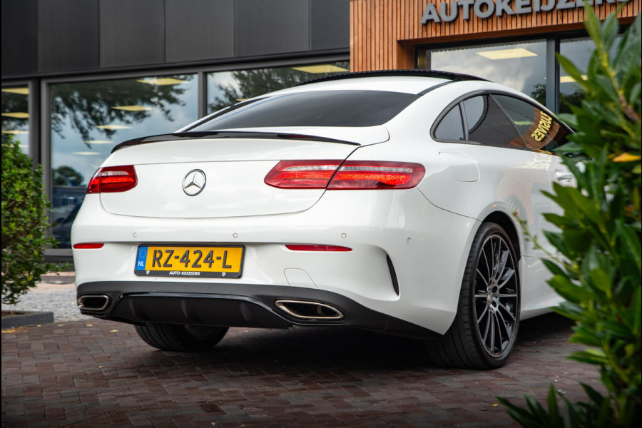 Mercedes-Benz E-Klasse Coupé 200 AMG Panoramadak Leer Navi Widescreen Ambient Camera 20''LM